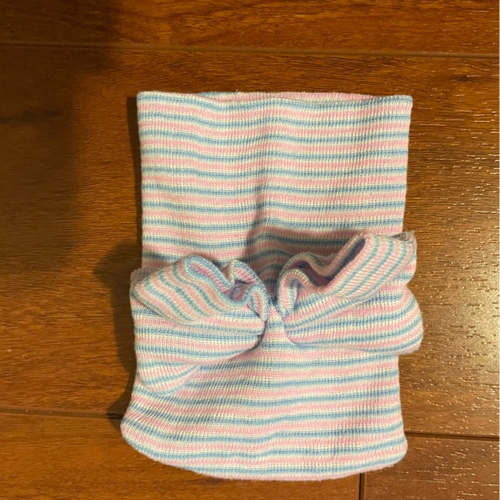 Infant girl beanie hat pink